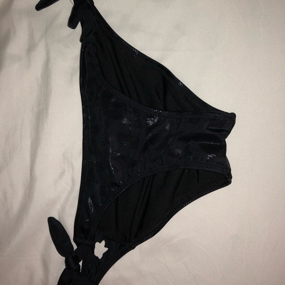 Brand new Fox bikini bottoms